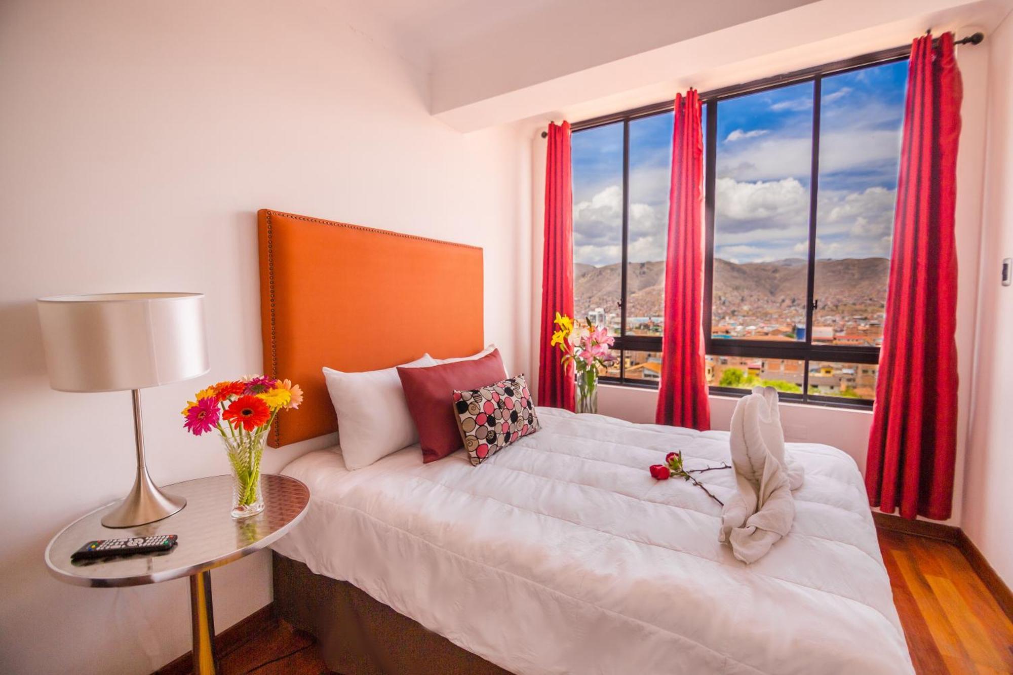 Rhouse Aparthotel 3*