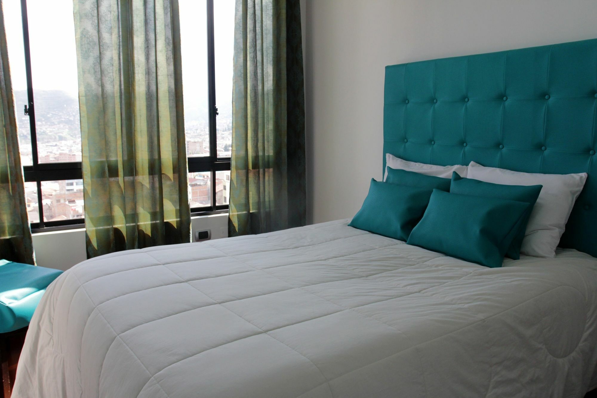 Aparthotel Rhouse 3*